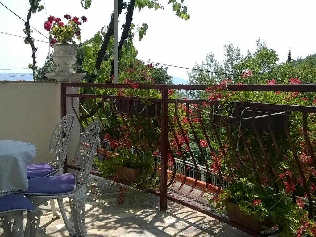 Apartments And Rooms Deskovic Mošćenička Draga Екстериор снимка